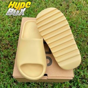 Yeezy slide “Desert Sand”🏜